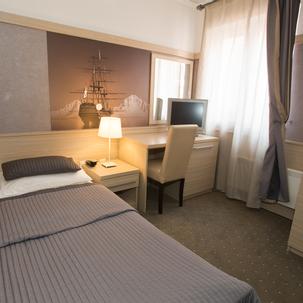 Single Room in Hotel Galija